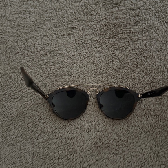 Ray-Ban Tortoise Shell Sunglasses - Picture 4 of 6